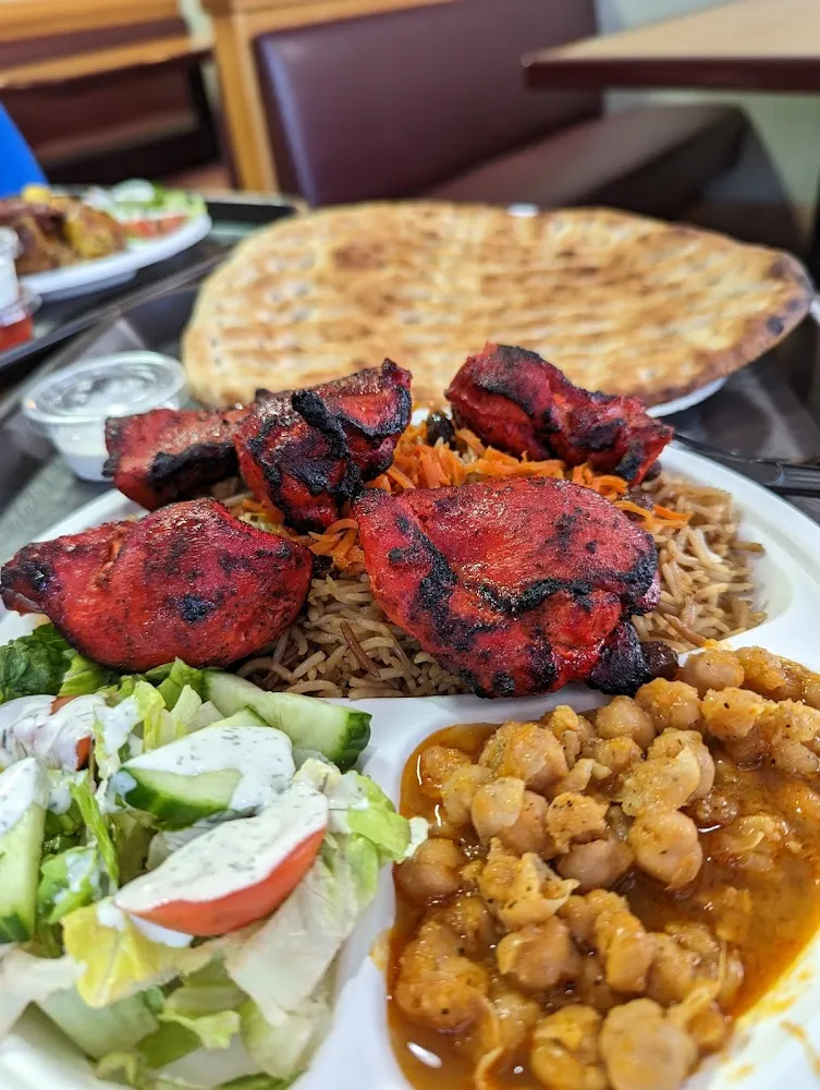 Spicy Chicken Tikka with Rice Salad Side & Bread